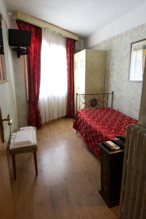 Locanda Le Monache Camaiore Exterior photo